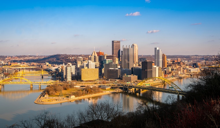 Top Pittsburgh news: College student dies after being hit by bus; Schultz back at practice; more