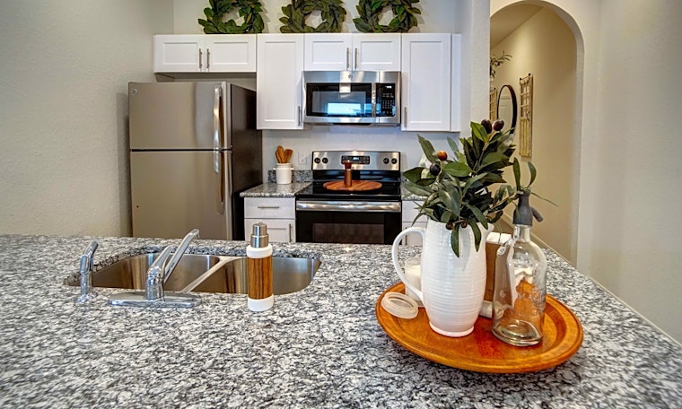Apartments for rent in Tampa: What will $2,100 get you?