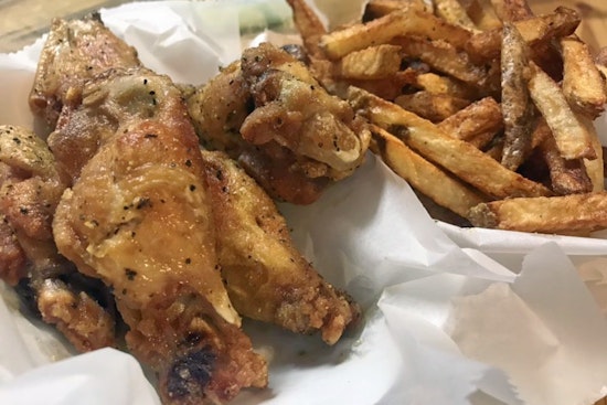 Jonesing for chicken wings? Check out Aurora's top 3 spots