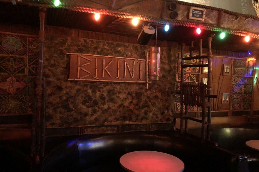 Check out 5 best affordable lounges in Phoenix