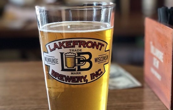 Check out 4 top low-priced bars in Milwaukee