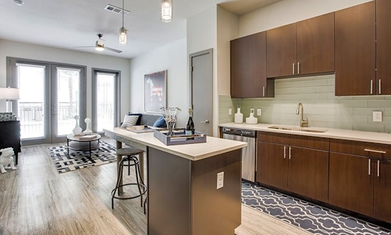 The cheapest apartments for rent in Bluffview, Dallas