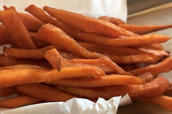 Hat Creek Burger Company makes Lake Highlands debut