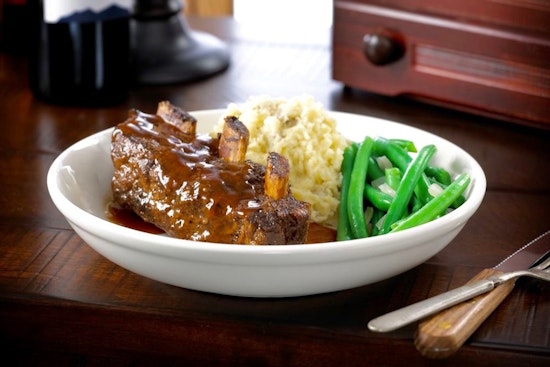 Get acquainted with Aurora's top 4 traditional American eateries