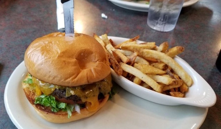 Arlington's 3 best spots to score burgers on a budget