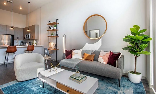 Apartments for rent in Aurora: What will $2,300 get you?