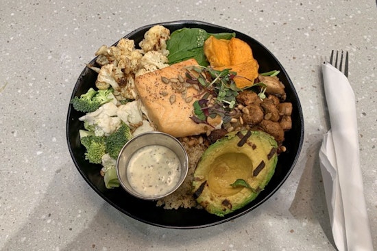 Score salads and more at District Wharf's new Chopsmith