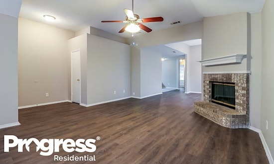 What apartments will $1,700 rent you in Southeast Arlington, right now?