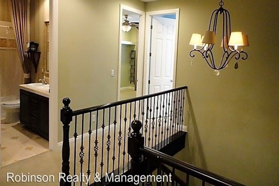 Apartments for rent in Henderson: What will $2,500 get you?