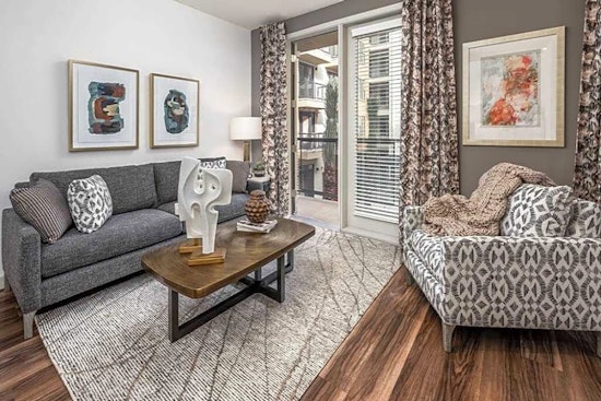 Apartments for rent in Phoenix: What will $2,100 get you?