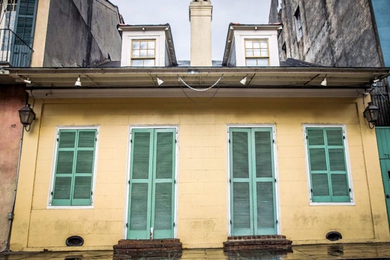 Longway Tavern arrives in French Quarter with cocktails, bites and a courtyard