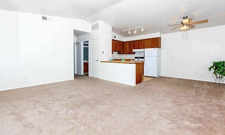 What apartments will $1,100 rent you in Northwest Fresno, this month?