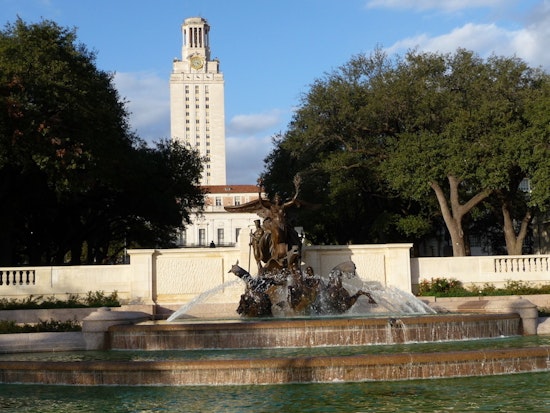 Top Austin news: Man accused of threatening workplace; commission eyes removing library fees; more