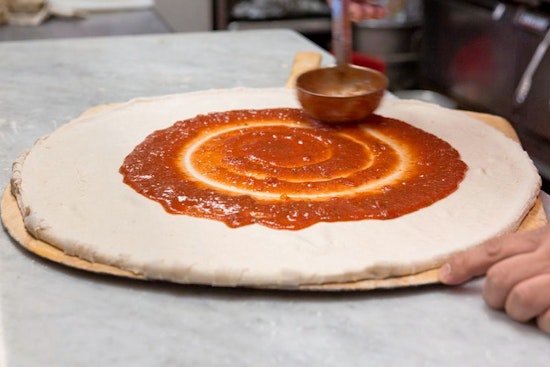 Top pizza choices in Newark for takeout and dining in