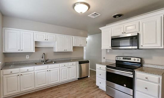 What apartments will $1,300 rent you in Handley, today?