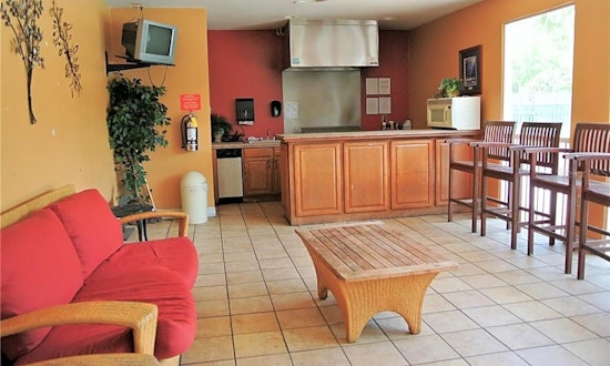 Budget apartments for rent in West Meadows, Tampa