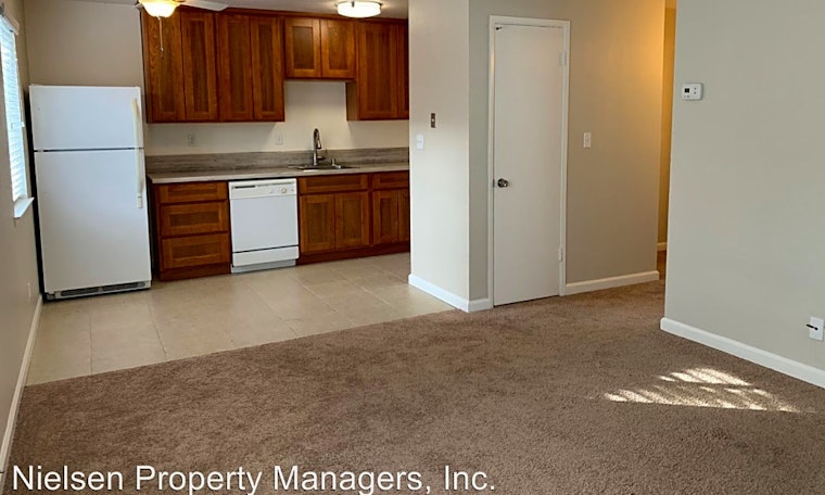 Budget apartments for rent in Boulevard Park, Sacramento