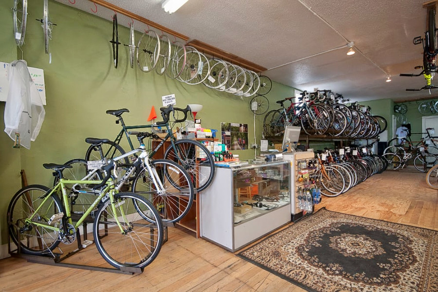Milwaukee's top 4 bike shops, ranked - Truly Spoken Cycles Photo 2 EnhanceD