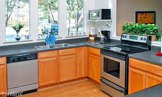 The cheapest apartments for rent in the Hills of Park North, San Antonio