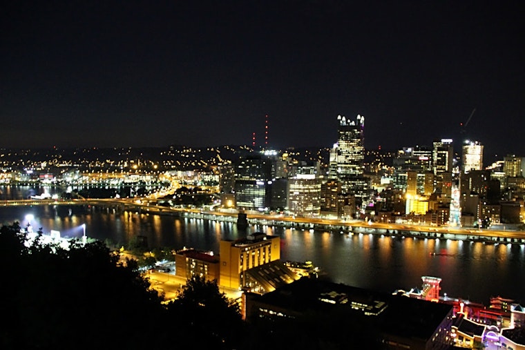 Top Pittsburgh news: Z-Trip shooting leaves 1 critical; airport adds therapy dog; more