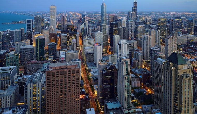 Top Chicago news: St. Alexius employees tested for coronavirus; man shot on Blue Line train; more