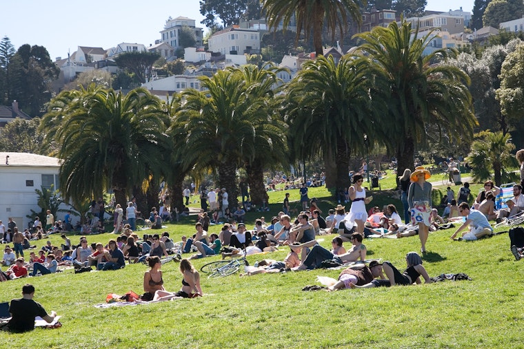 WANTED: Info On Stabbing Suspect At Dolores Park This Afternoon