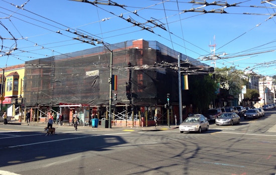 Nosey Neighbor: Scaffolding Up Around Harvey's