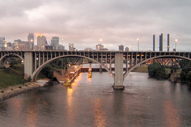Top Minneapolis news: Search on for  missing man; 1 dead in double shooting; more