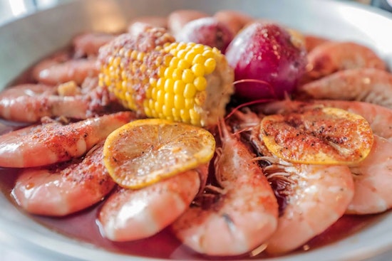 Hook & Reel Cajun Seafood & Bar makes Stapleton debut, with boils, beer and more