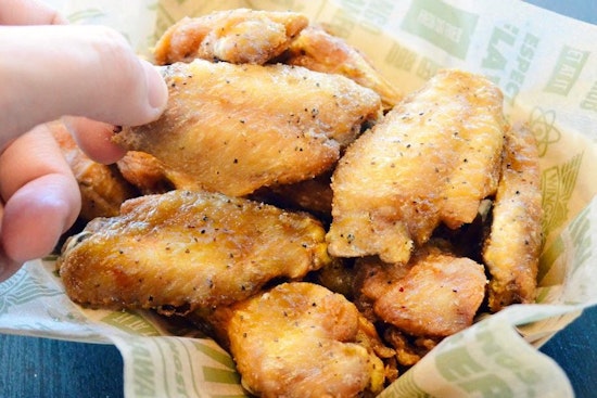 Wingstop opens new location in Hazelwood
