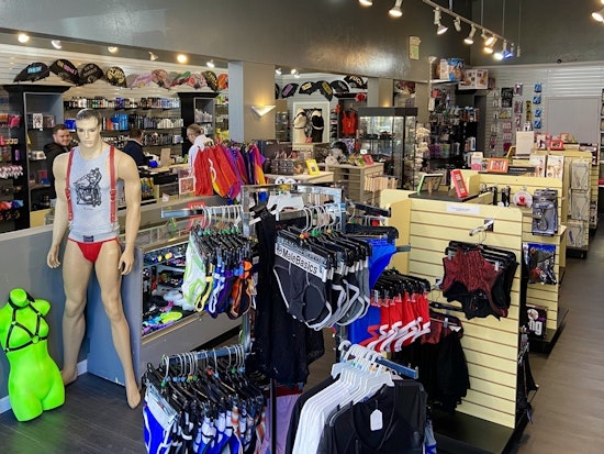 Castro Business Briefs: Does Your Mother Know reopens, Castro Tart stays closed, plus more