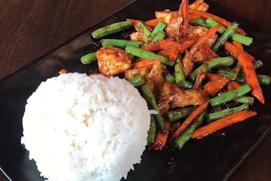 New eatery It's Thai Casual Dining makes its debut in Westlake