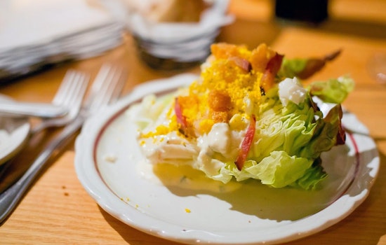 Indulge in traditional American food at these top 3 Pittsburgh eateries