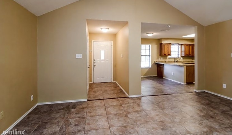 What apartments will $1,500 rent you in Summerfields, this month?