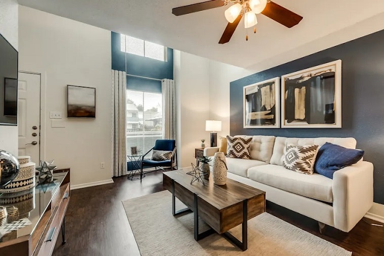 The most affordable apartments for rent in Mid West, Houston