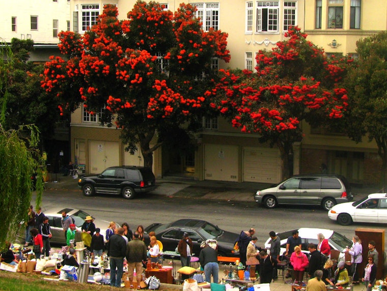 This Sunday: Alamo Square's 31st Annual Flea Market