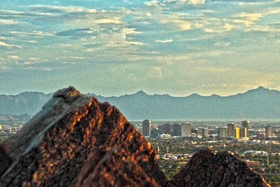Top Phoenix news: K-9 officer shot with pellet gun; undercover teens bust stores in vape sting; more