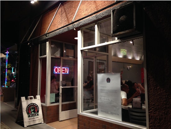 After 30 Years, Escape From New York Pizza Bids Adieu To The Castro