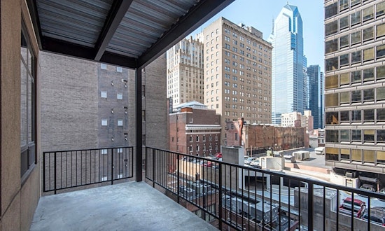 What apartments will $2,400 rent you in Rittenhouse, right now?