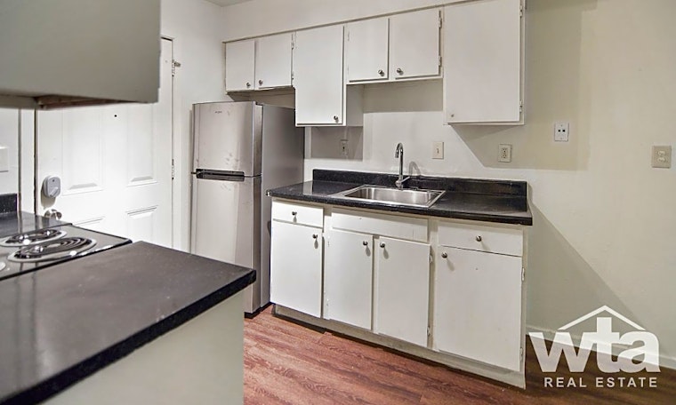 Budget apartments for rent in Highland, Austin