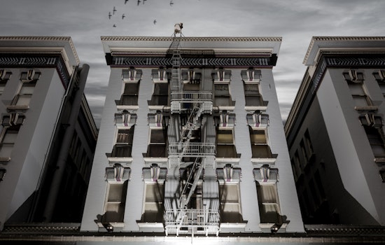 Tenderloin Museum celebrates third anniversary with aerial dance troupe