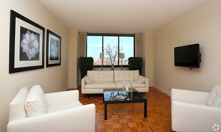 What apartments will $2,800 rent you in the Upper East Side this month?