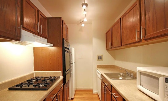 What apartments will $1,700 rent you in Foggy Bottom today?
