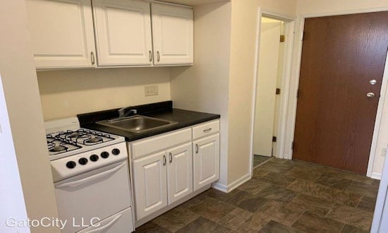 What apartments will $700 rent you in Lower East Side, this month?