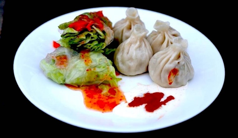 Street eats: Mom's Momo food truck serves up dumplings and other Tibetan fare