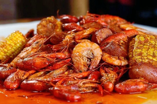 Crafty Crab brings seafood and more to Briarforest Area