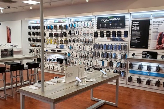 4 top spots for mobile phone accessories in Irvine