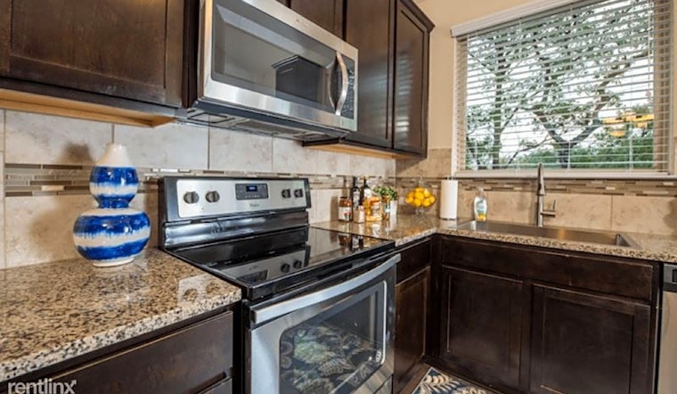 What apartments will $2,200 rent you in West Oak Hill, today?