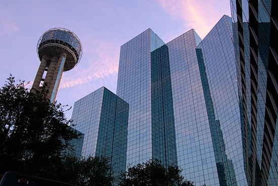 Top Dallas news: PD's online reporting system now in Spanish; security shoots, kills armed man; more
