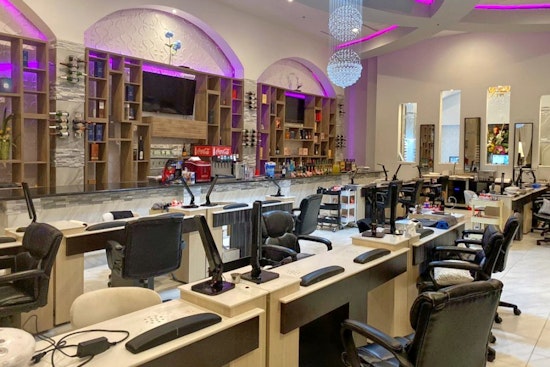 New Westchase nail salon VLink Nail opens its doors